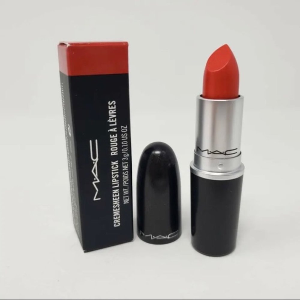 MAC - CREMESHEEN LIPSTICK IN *DOZEN CARNATIONS* - BRAND NEW IN BOX.